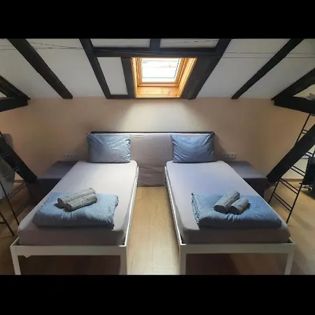 Single Bed Center